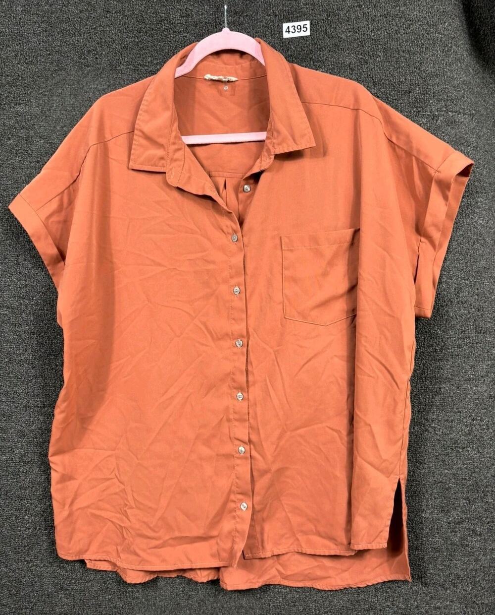 Entro Blouse Womens Size XL Salmon Short Sleeve Button Closure